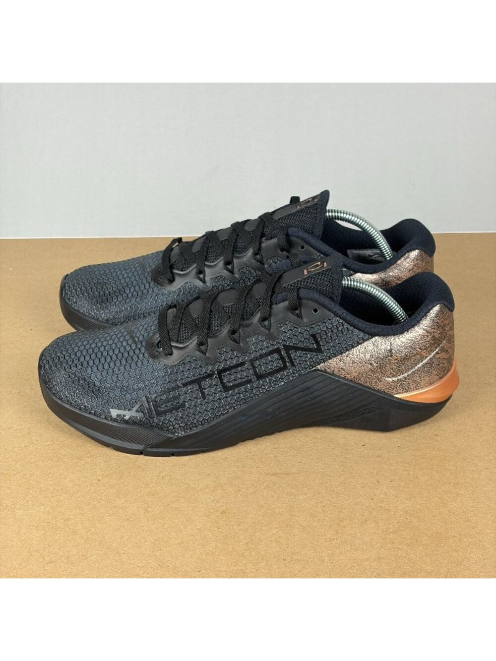 Nike Metcon 5 Athletic Shoes Black Rose Gold Womens 10 Low Top Lace Up Training